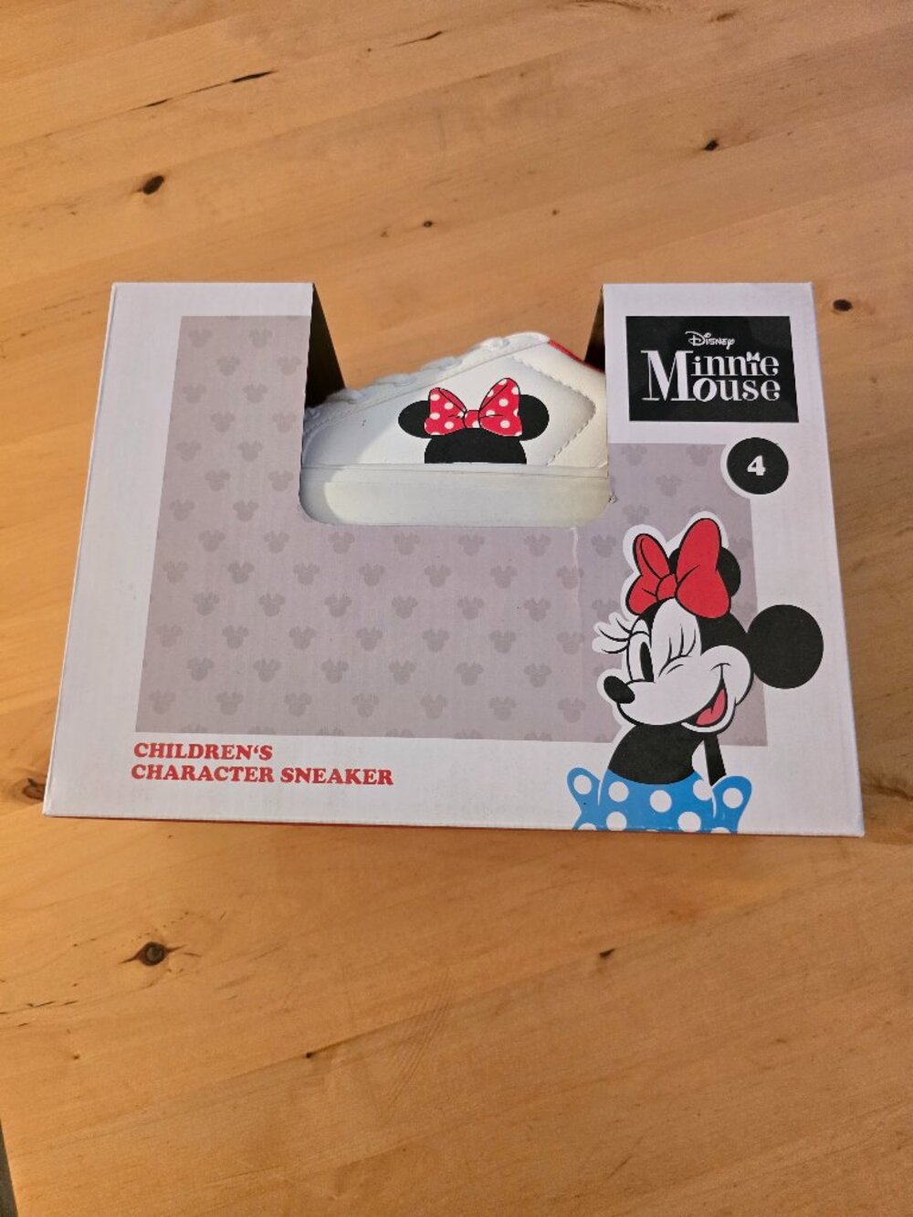 Disney Minnie Mouse Children's Character Sneakers Sz 4 ALDI White NWT